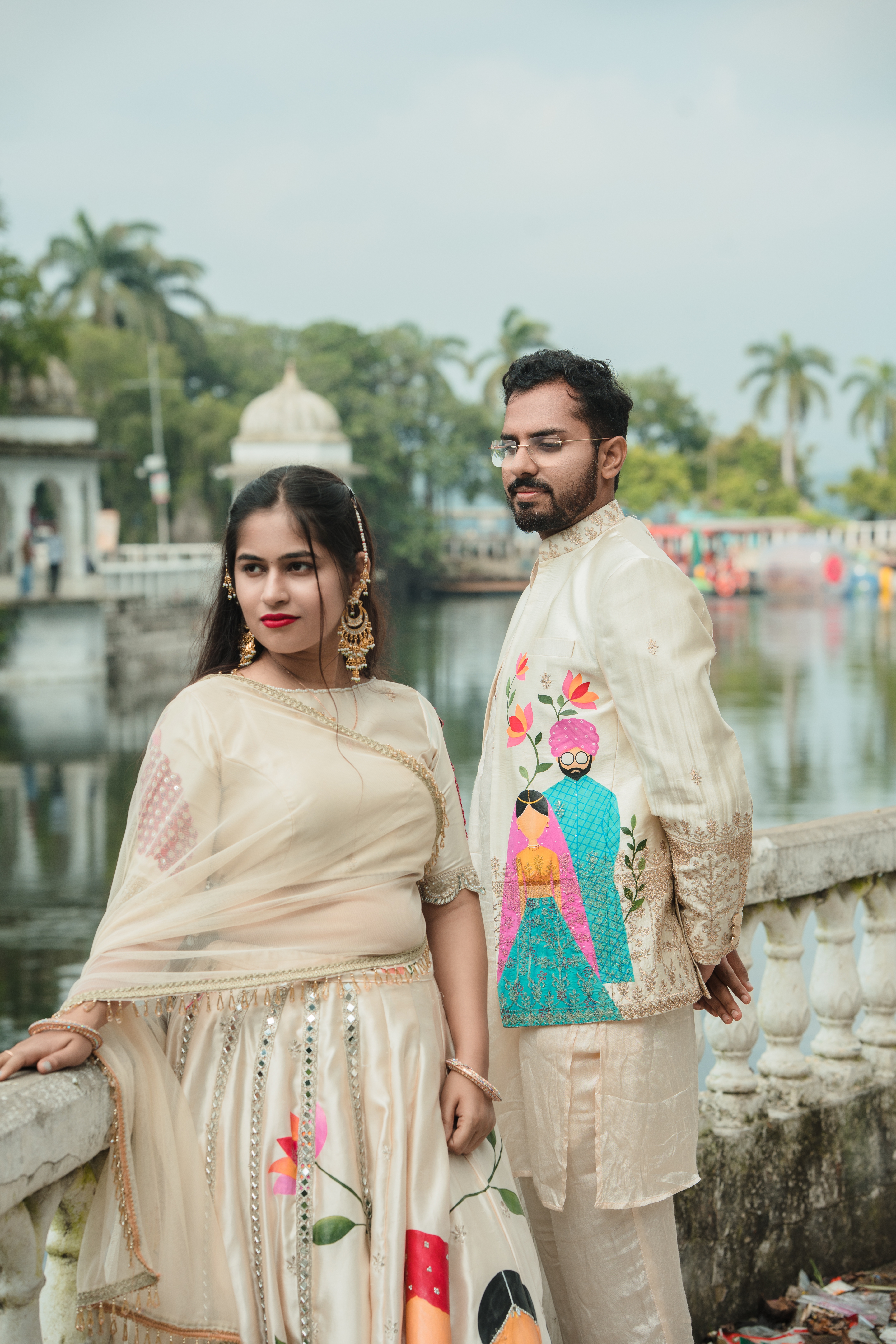 Ishika & Utsav frame 16