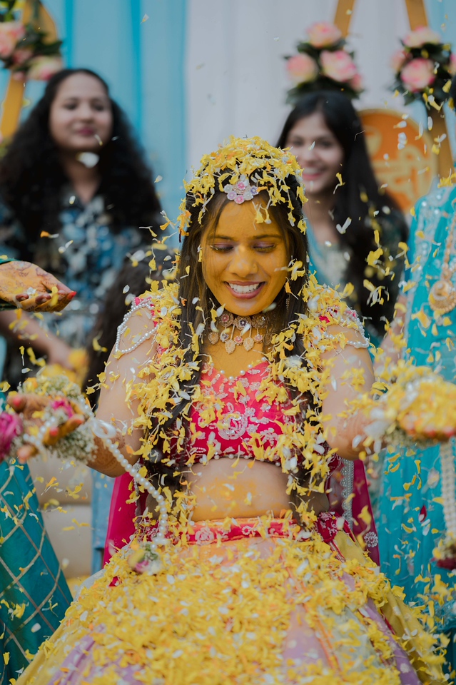 Piyush & Divyani frame 16