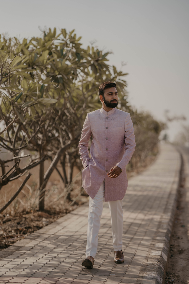 Piyush & Divyani frame 17