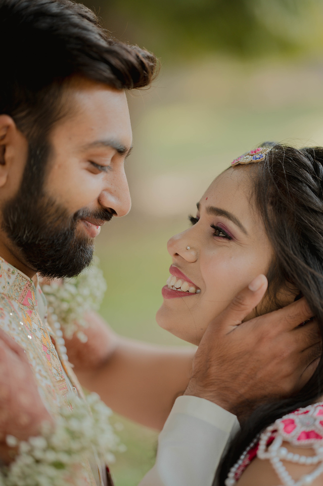 Piyush & Divyani frame 5