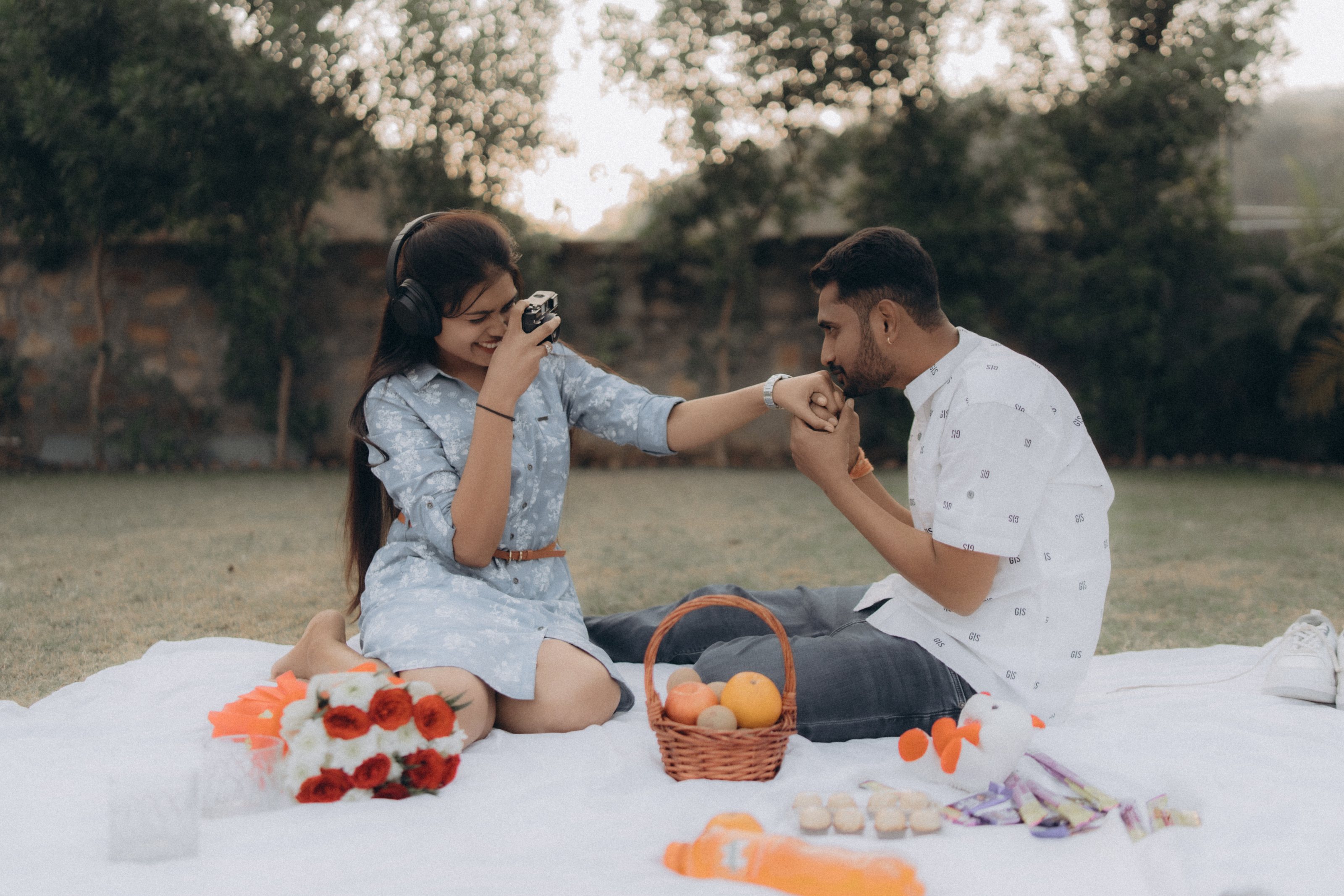 Vipul & Ravina frame 6